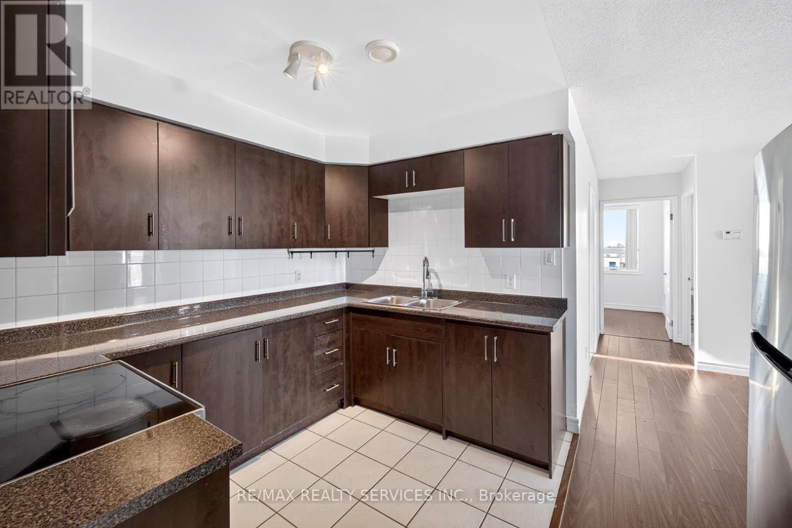 619 - 7405 Goreway Drive, Mississauga, Ontario  L4T 0A3 - Photo 15 - W14121438