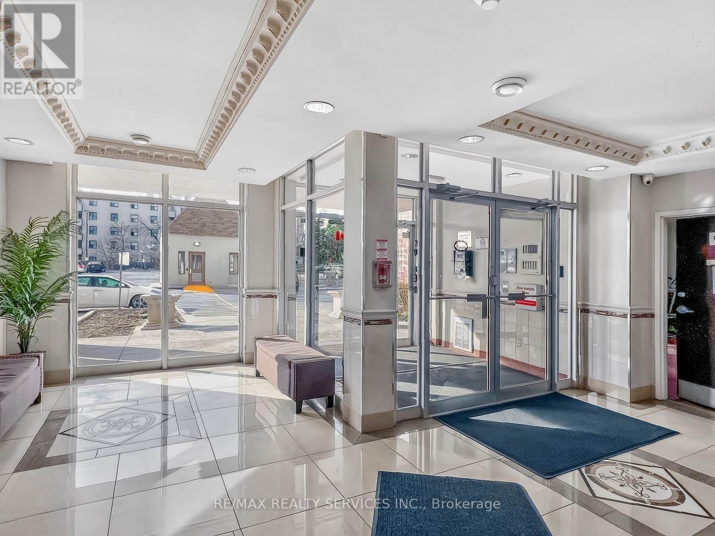 619 - 7405 Goreway Drive, Mississauga, Ontario  L4T 0A3 - Photo 2 - W14121438