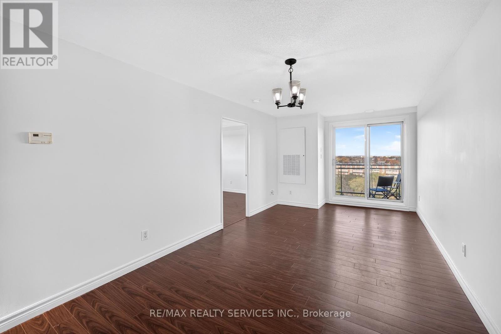 619 - 7405 Goreway Drive, Mississauga, Ontario  L4T 0A3 - Photo 5 - W14121438
