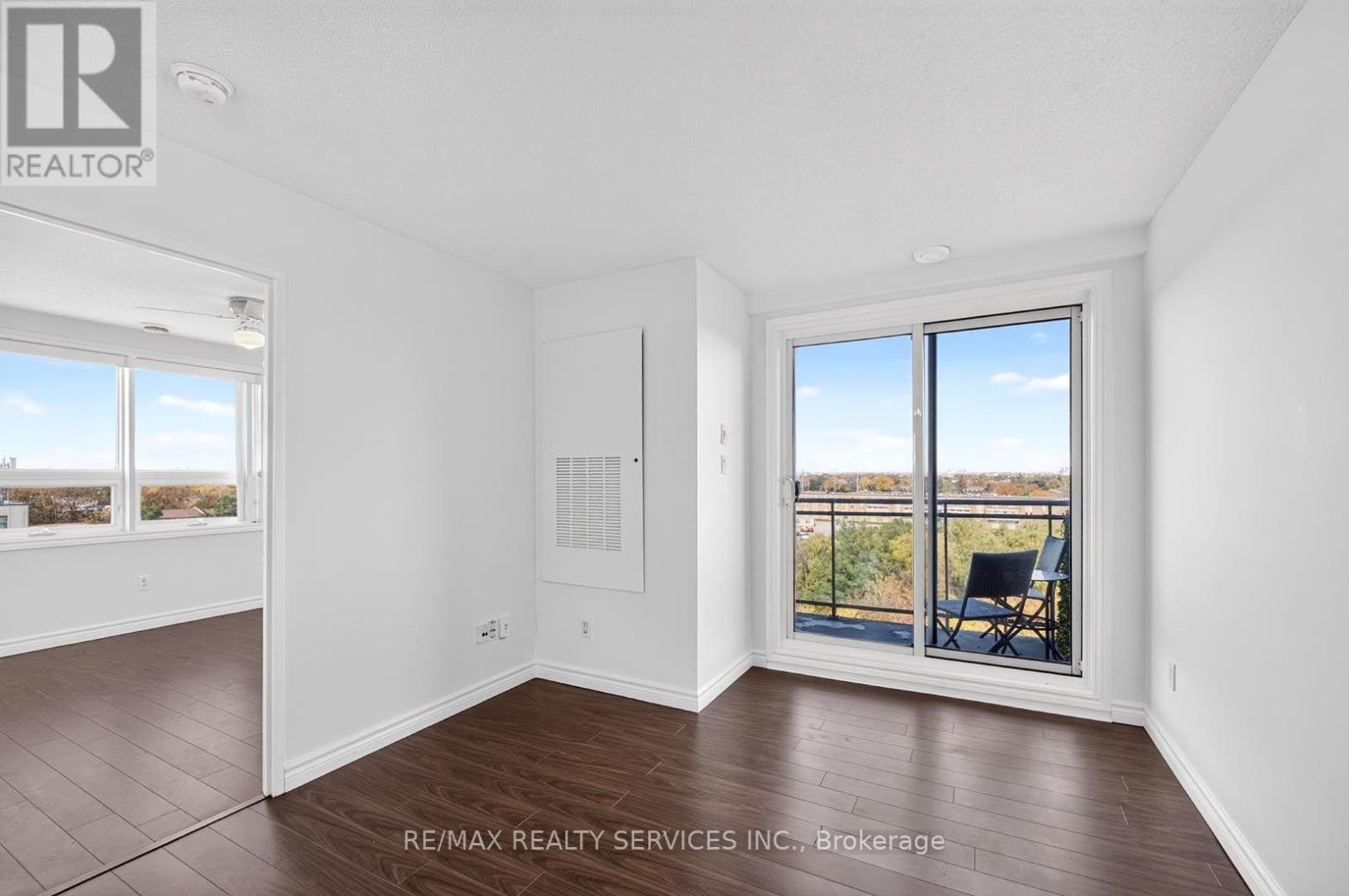 619 - 7405 Goreway Drive, Mississauga, Ontario  L4T 0A3 - Photo 8 - W14121438