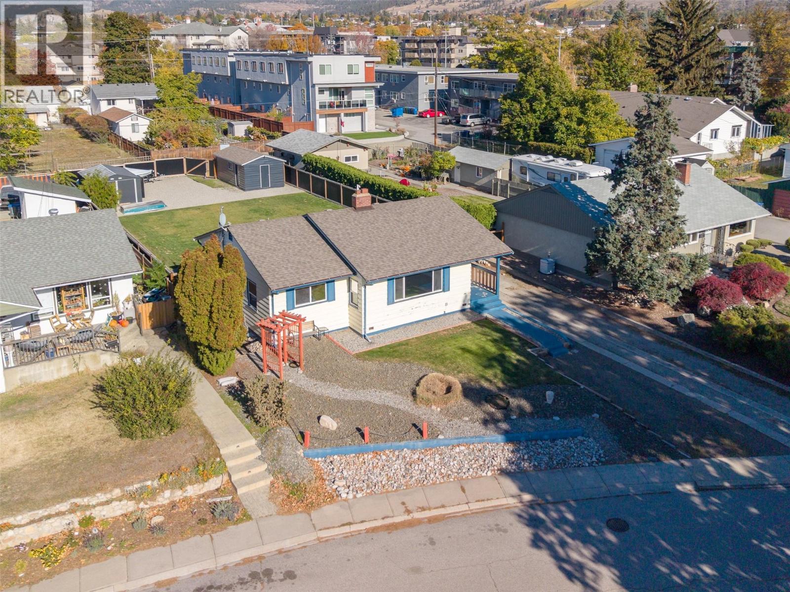 215 Windsor Avenue, Penticton, British Columbia