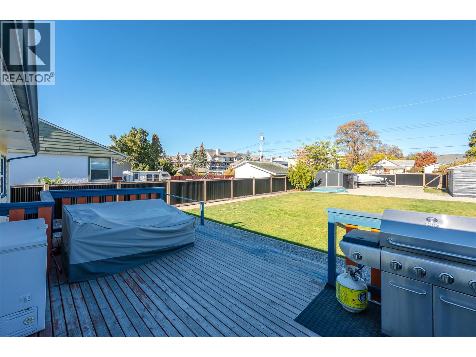 215 Windsor Avenue, Penticton, British Columbia  V2A 2K3 - Photo 44 - 10404618