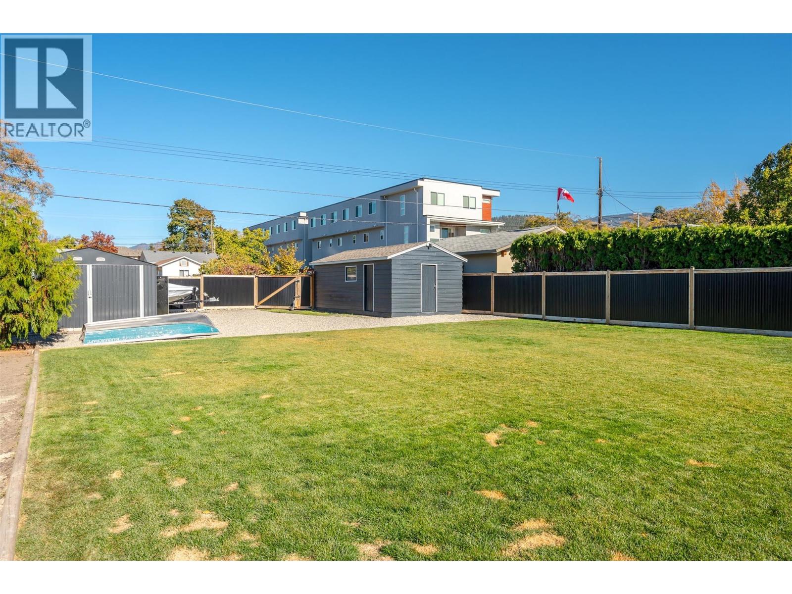 215 Windsor Avenue, Penticton, British Columbia  V2A 2K3 - Photo 48 - 10404618