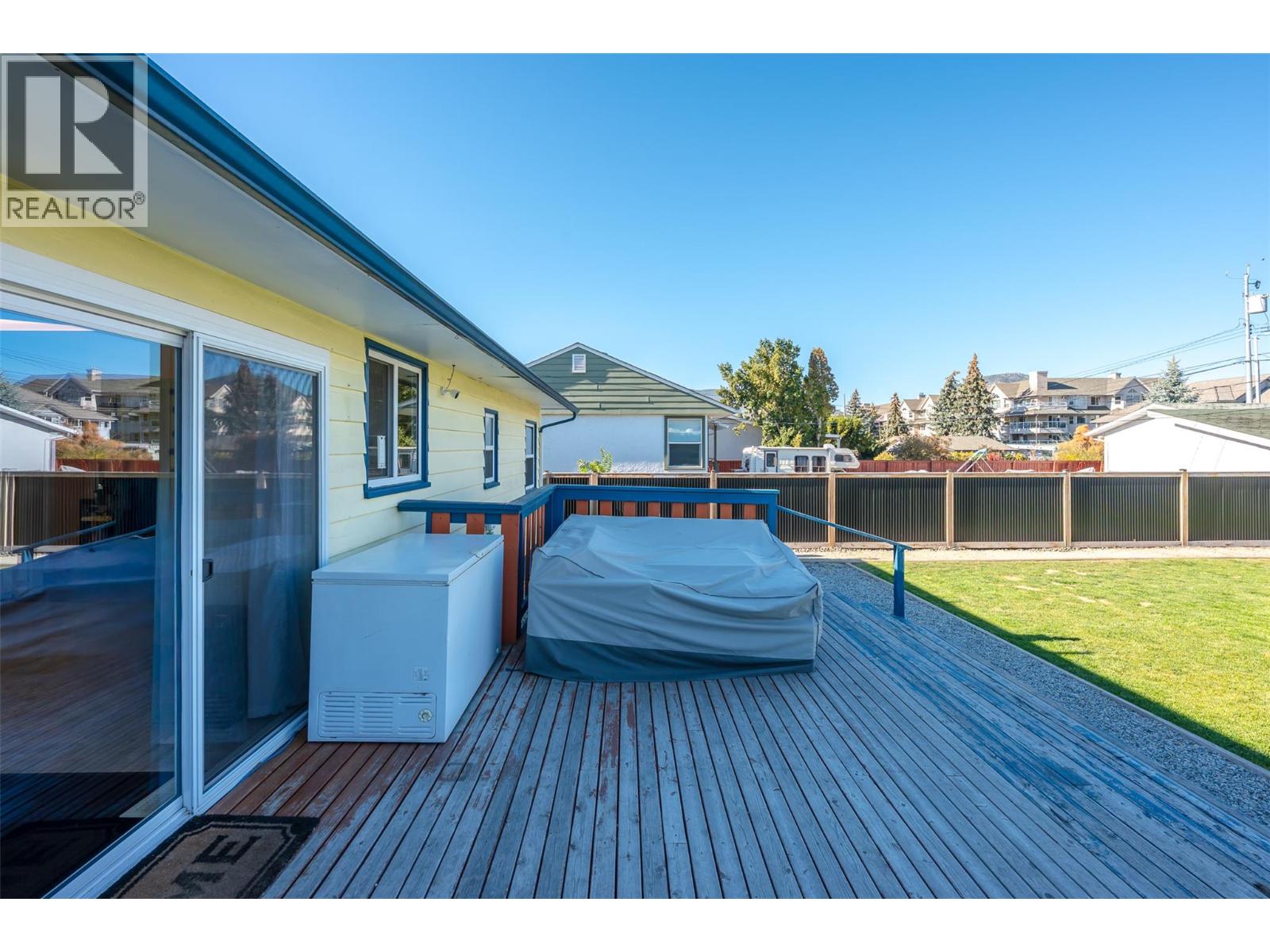 215 Windsor Avenue, Penticton, British Columbia  V2A 2K3 - Photo 45 - 10404618