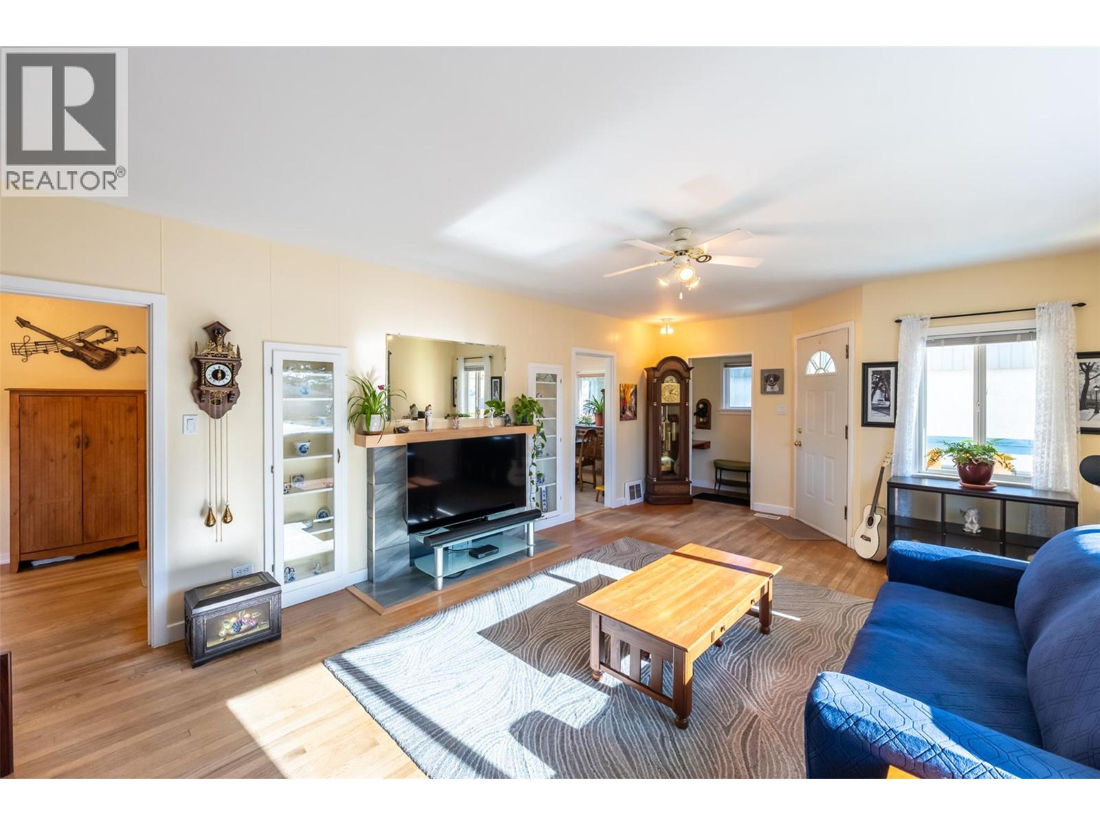 215 Windsor Avenue, Penticton, British Columbia  V2A 2K3 - Photo 9 - 10404618