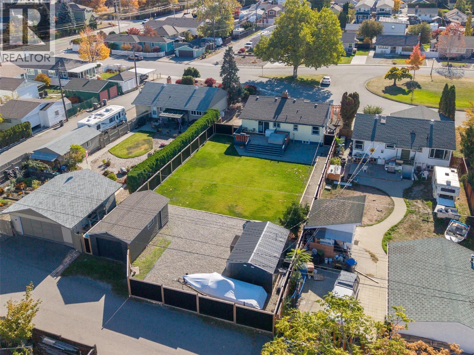 215 Windsor Avenue, Penticton, British Columbia  V2A 2K3 - Photo 54 - 10404618
