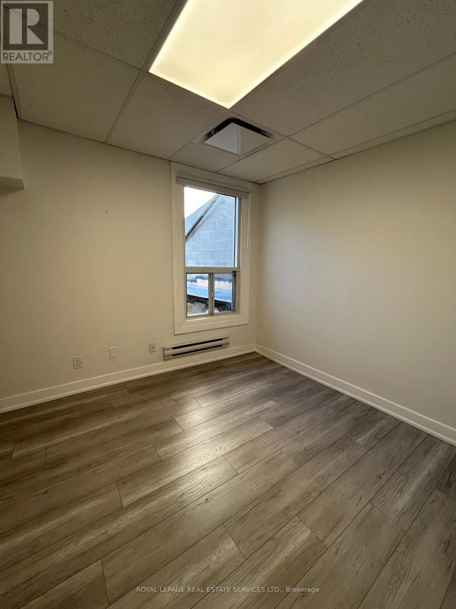 Upper - 1226 King Street W, Toronto, Ontario  M6K 1G4 - Photo 13 - W13806320
