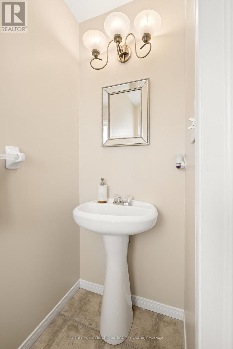 750 Angler Way, Waterloo, Ontario  N2K 4L7 - Photo 7 - X14121488