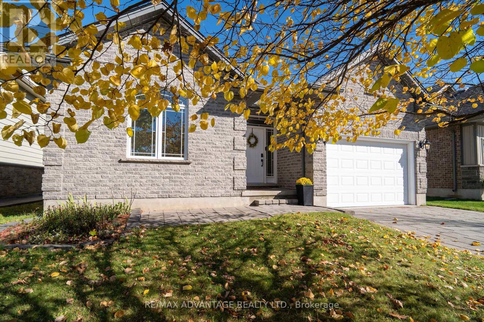 290 WALNUT STREET, Lucan Biddulph, Ontario