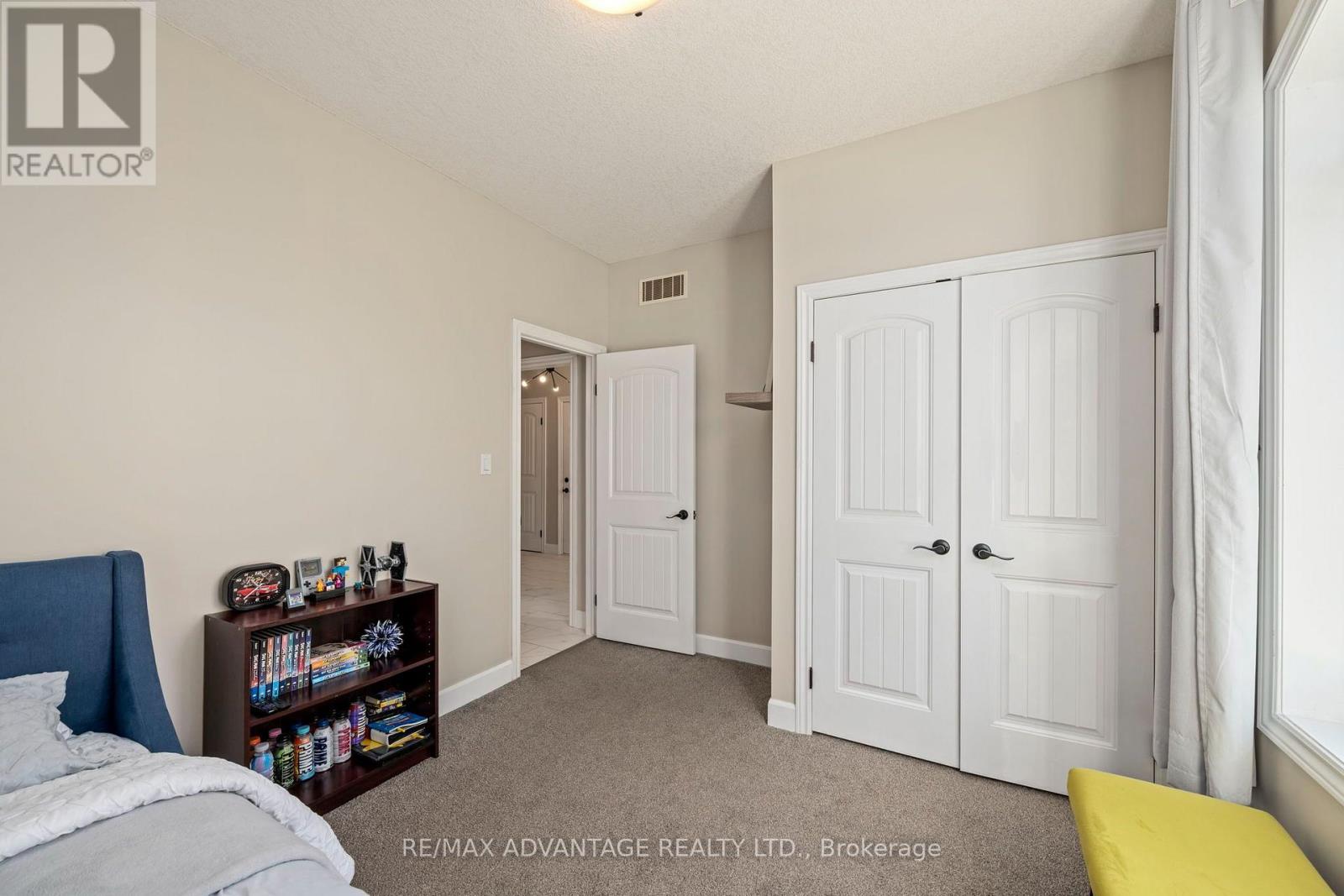 290 Walnut Street, Lucan Biddulph, Ontario  N0M 2J0 - Photo 5 - X14106752