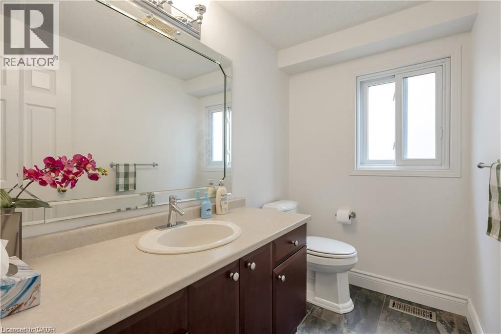 603 Mountain Maple Avenue, Waterloo, Ontario  N2V 2P4 - Photo 11 - 40874056