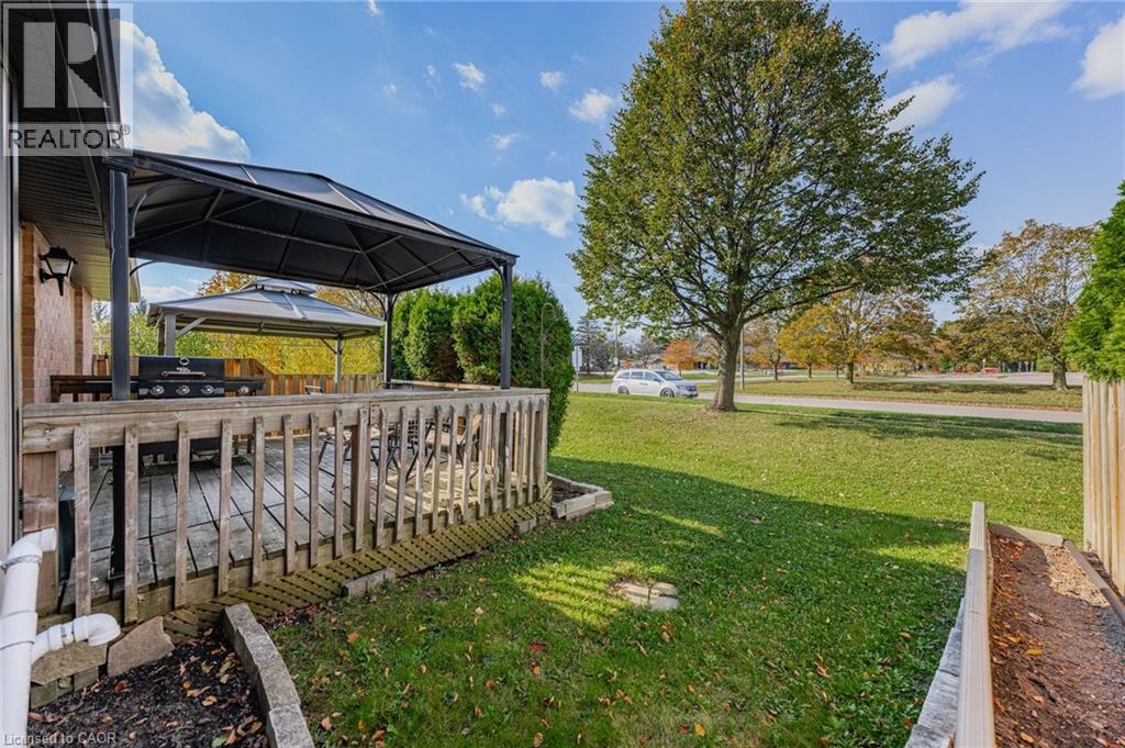 700 Erinbrook Drive Unit# 4, Kitchener, Ontario  N2E 2S7 - Photo 38 - 40873507