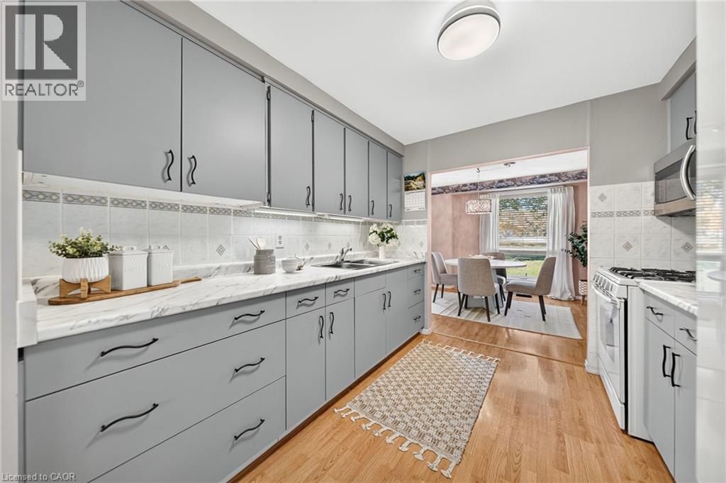 700 Erinbrook Drive Unit# 4, Kitchener, Ontario  N2E 2S7 - Photo 6 - 40873507