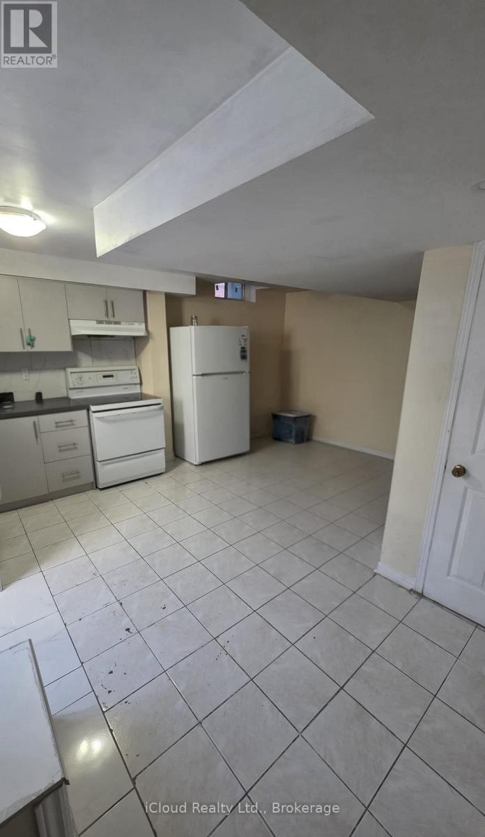 5 Flatlands Way, Brampton, Ontario  L6R 2B5 - Photo 7 - W14121128