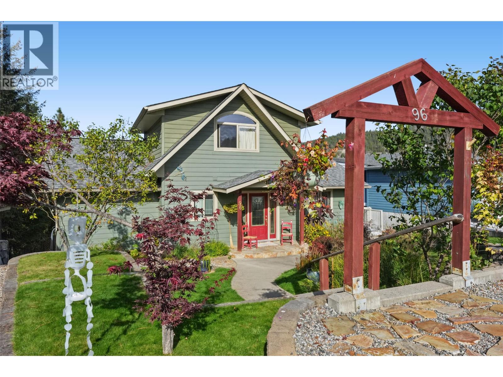 96 Lavalley Road, Christina Lake, British Columbia  V0H 1E0 - Photo 2 - 10404555