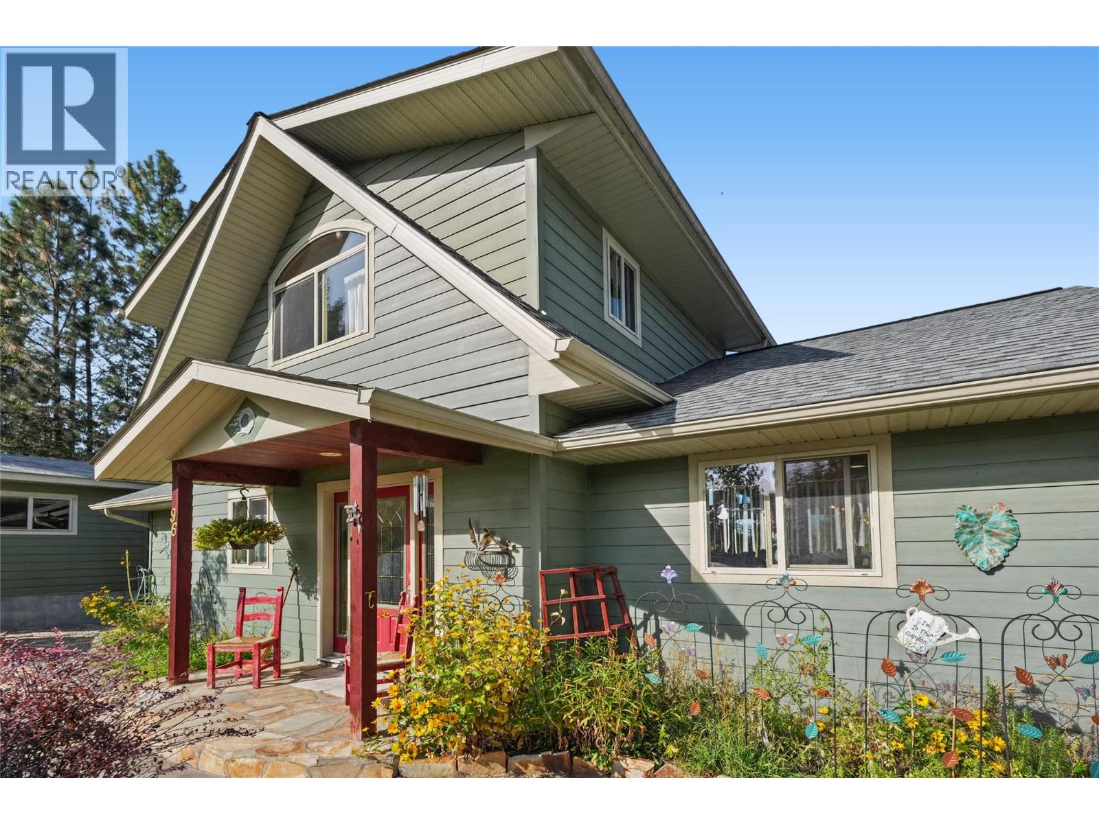 96 Lavalley Road, Christina Lake, British Columbia  V0H 1E0 - Photo 4 - 10404555