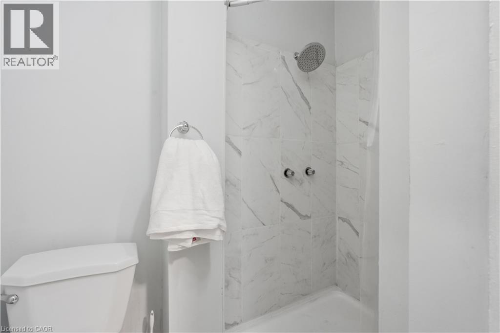 40 Aikman Avenue, Hamilton, Ontario  L8M 1P7 - Photo 16 - 40874274