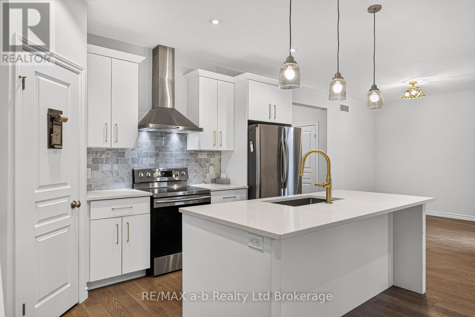 21 Chamberlain Avenue, Ingersoll, Ontario  N5C 0C6 - Photo 5 - X14121584