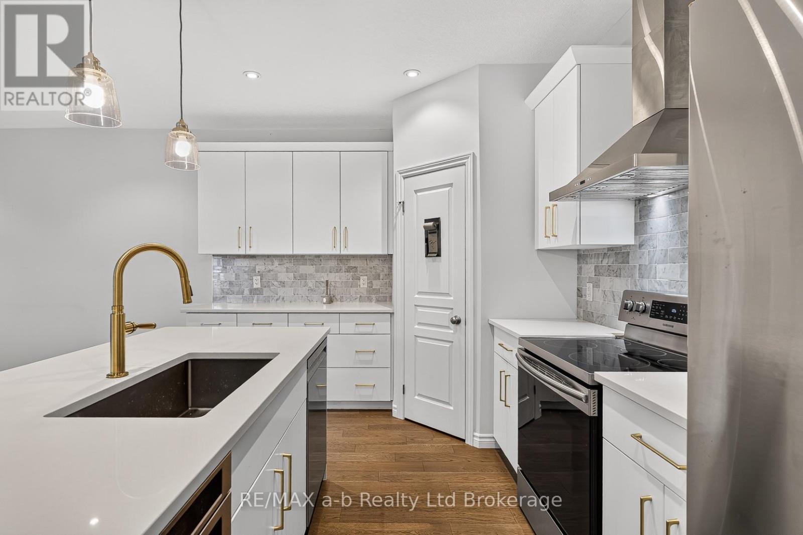 21 Chamberlain Avenue, Ingersoll, Ontario  N5C 0C6 - Photo 8 - X14121584