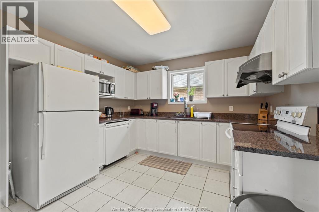846 Marcuz Court, Windsor, Ontario  N9G 2T3 - Photo 8 - 26026427