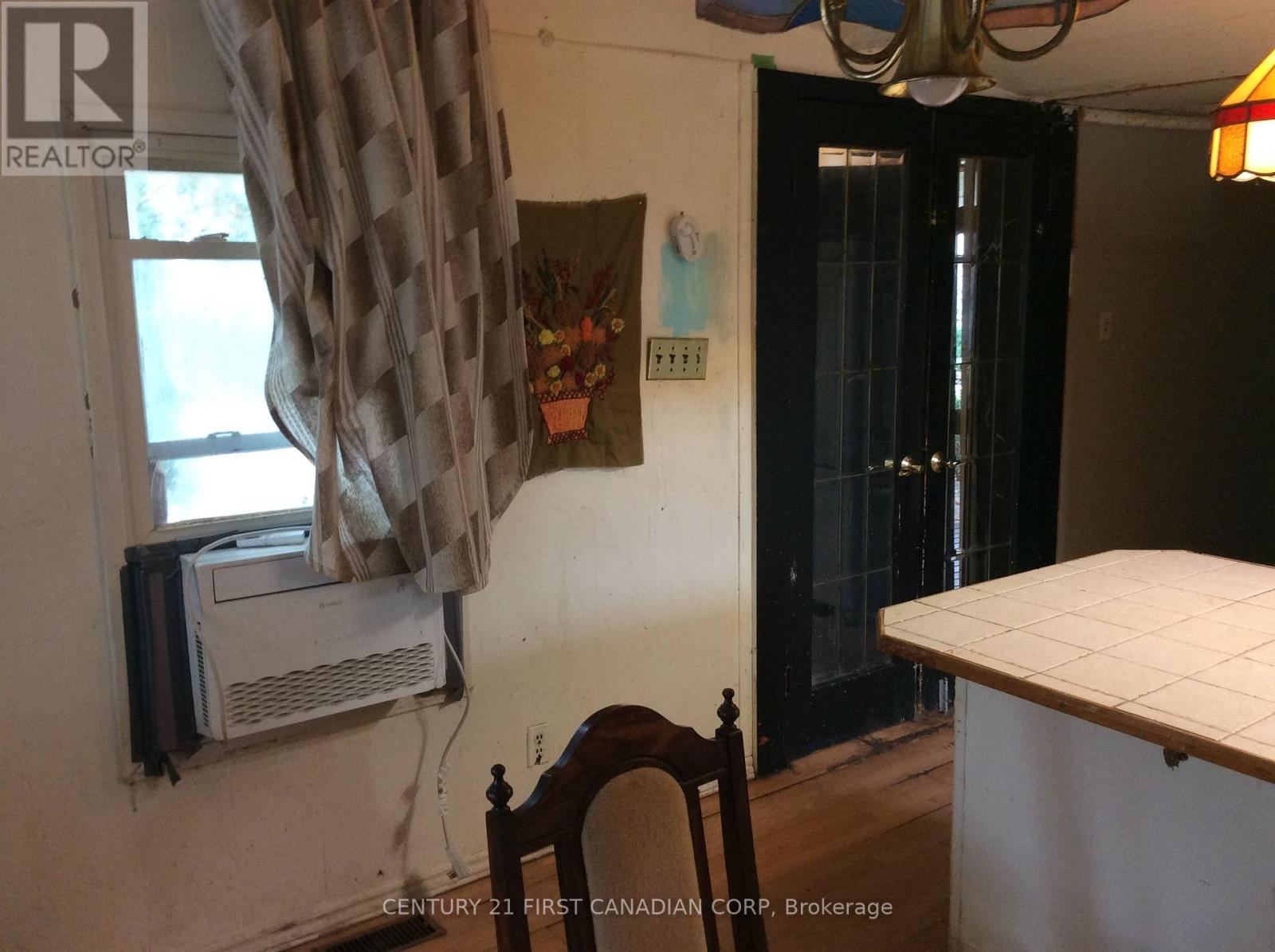 7 - 9839 Lakeshore Road, Lambton Shores, Ontario  N0M 1T0 - Photo 7 - X14121592