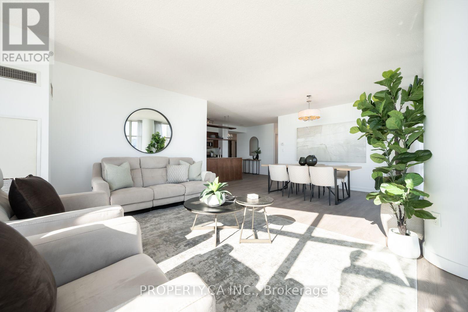5209 - 35 Mariner Terrace, Toronto, Ontario  M5V 3V9 - Photo 10 - C14121614
