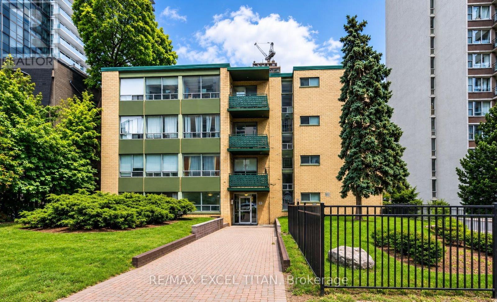 111 - 77 ERSKINE AVENUE, Toronto, Ontario