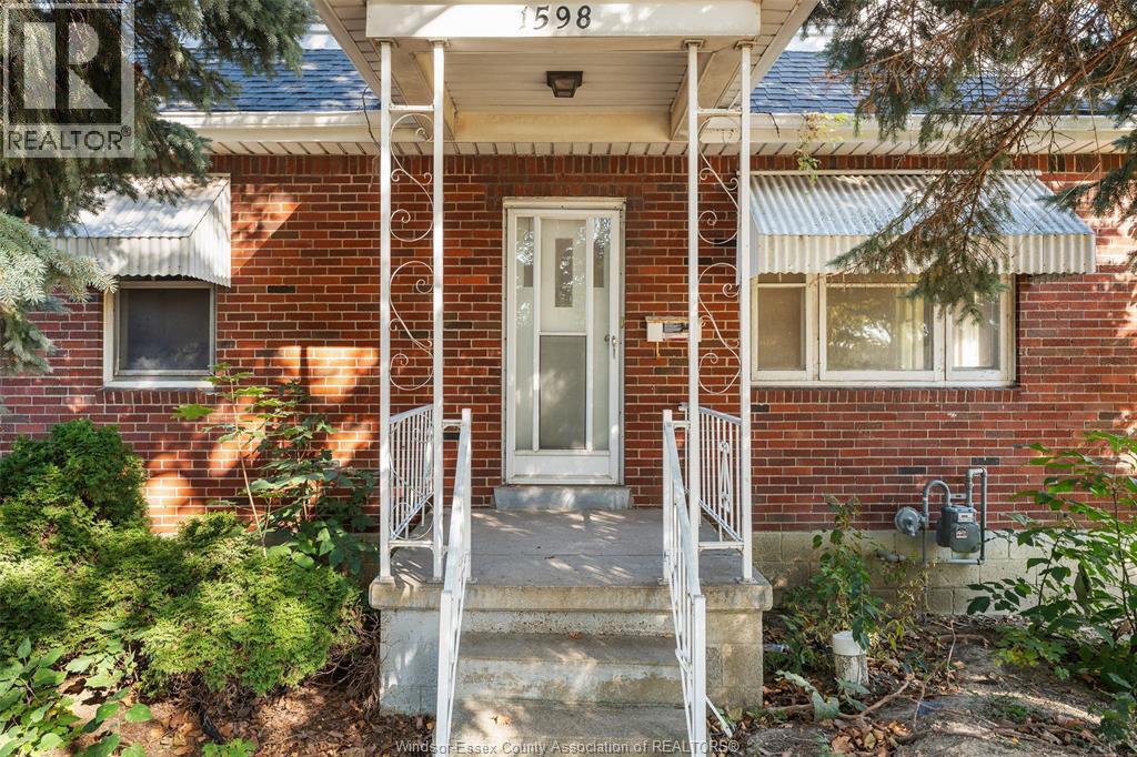 1598 Randolph Avenue, Windsor, Ontario  N9B 2V6 - Photo 3 - 26026094