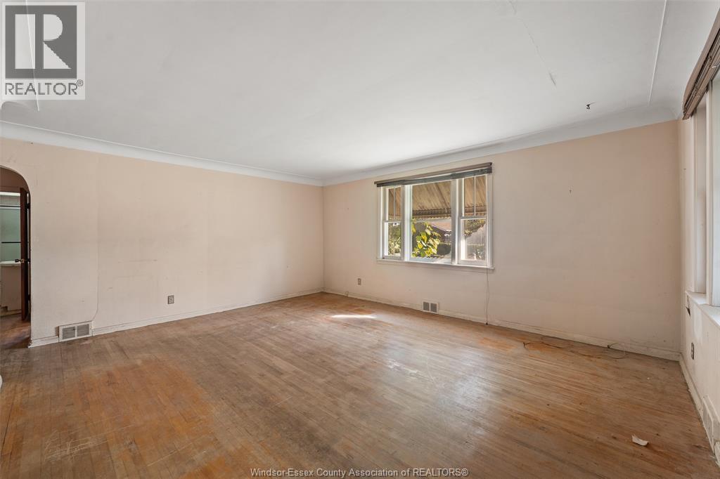 1598 Randolph Avenue, Windsor, Ontario  N9B 2V6 - Photo 6 - 26026094