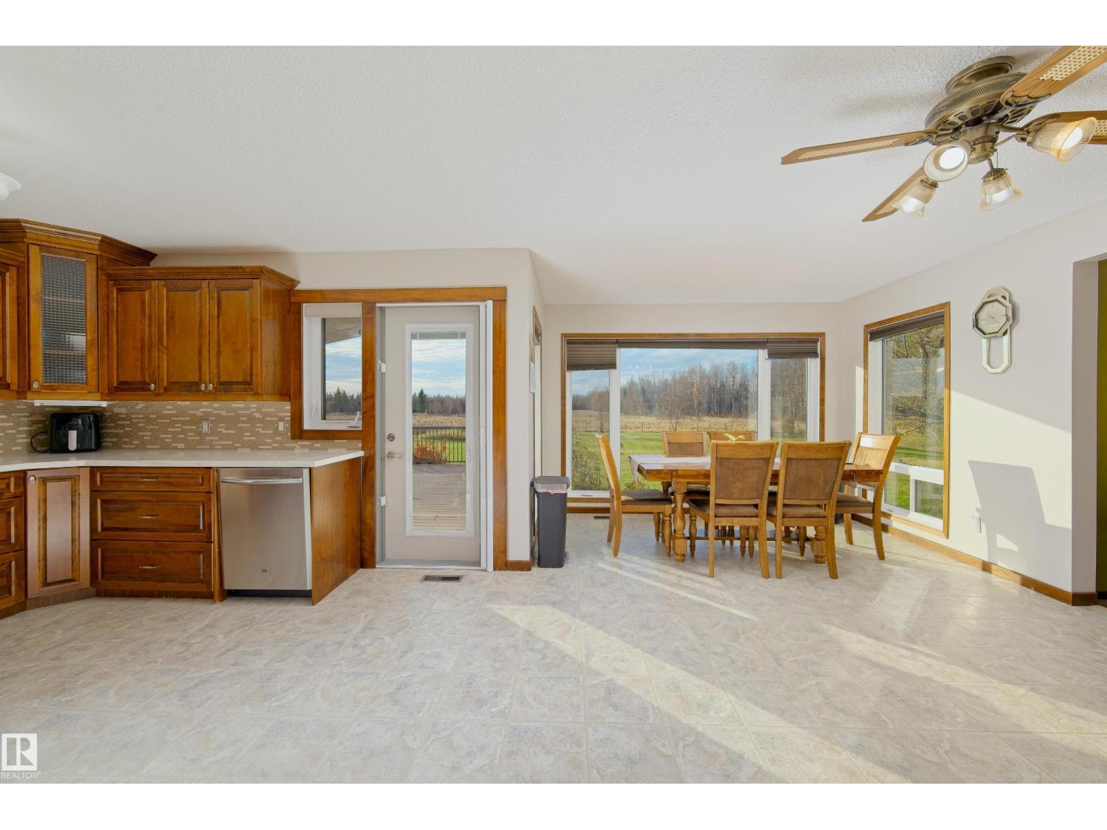 61127 Range Road 44