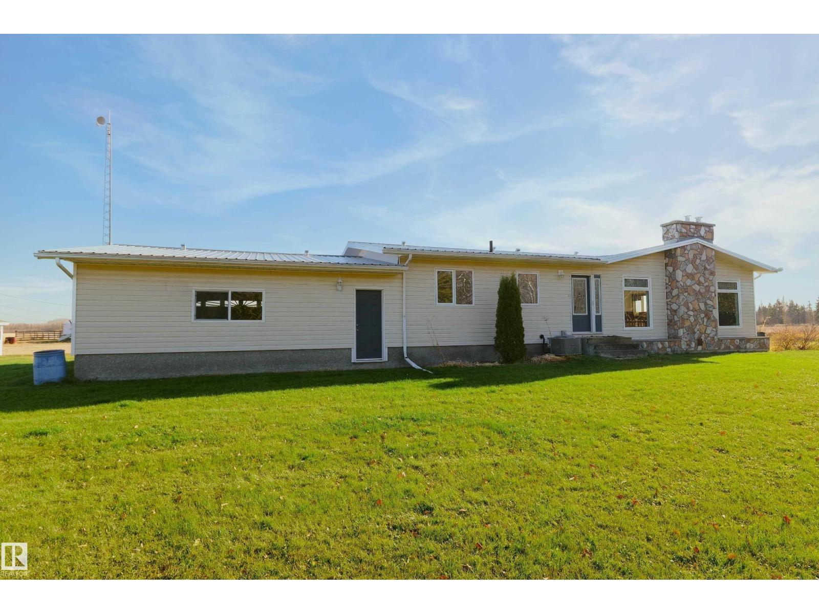 61127 Range Road 44