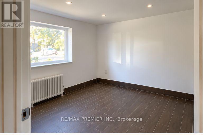 B1 - 15 Wilmington Avenue, Toronto, Ontario  M3H 5H7 - Photo 6 - C14120448