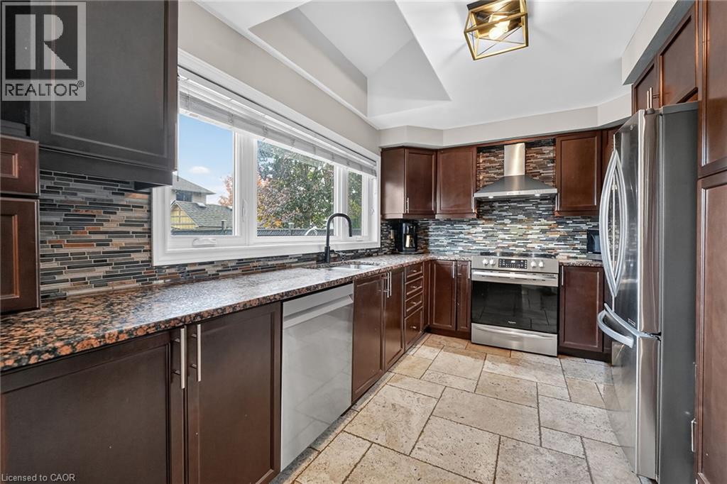 110 Cove Crescent, Stoney Creek, Ontario  L8E 5A2 - Photo 15 - 40874430