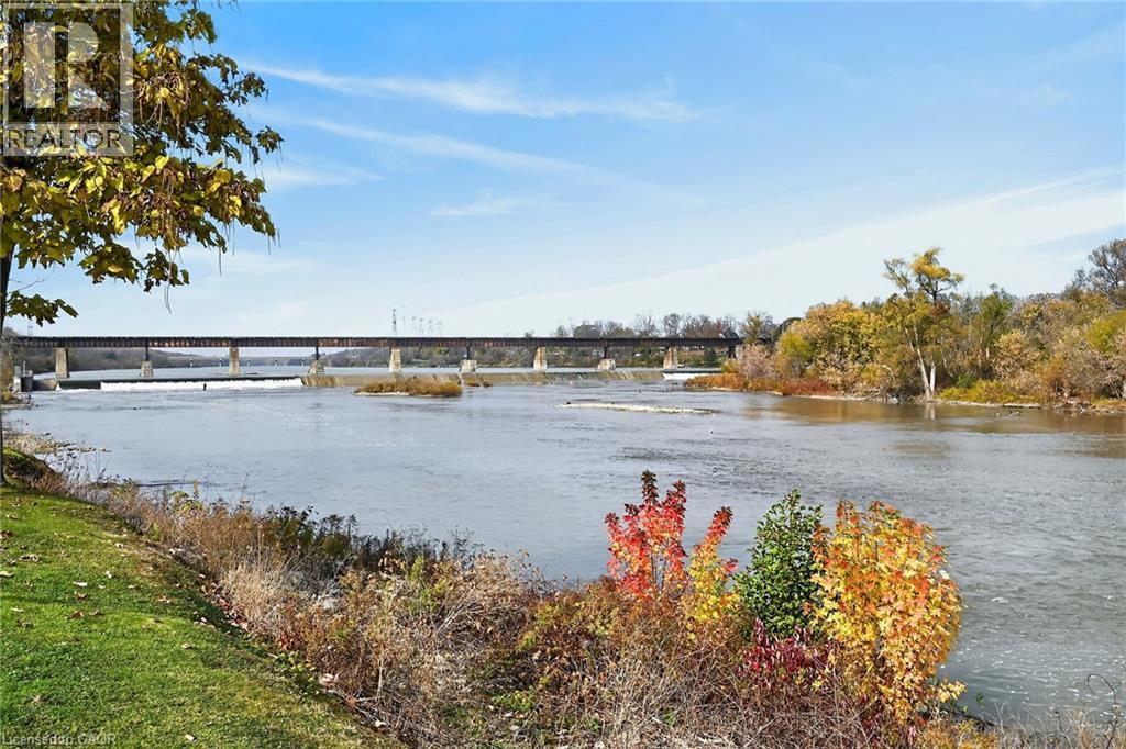 1 Peebles Street Unit# 2, Caledonia, Ontario  N3W 1J6 - Photo 3 - 40874263