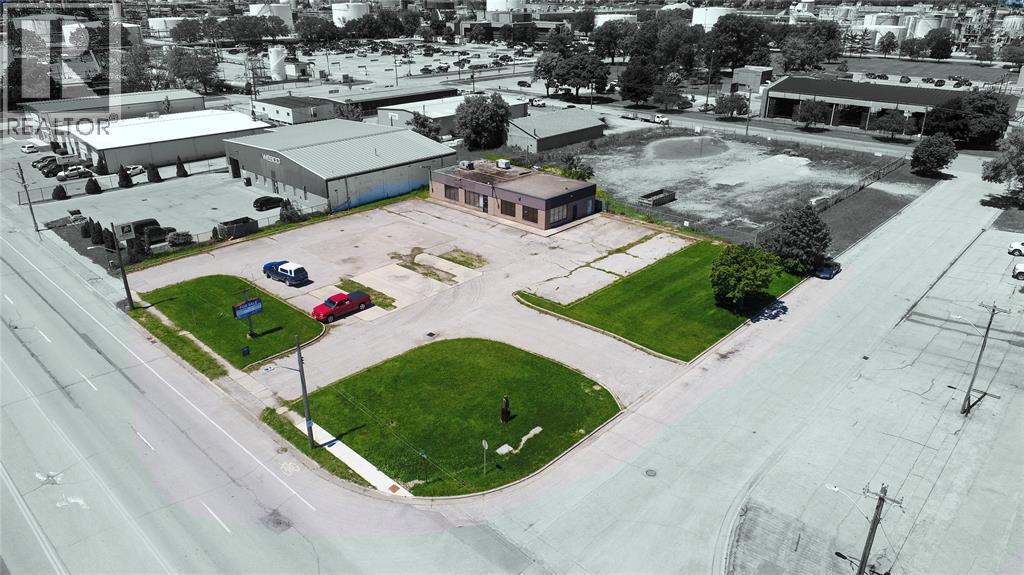 565 Vidal Street South, Sarnia, Ontario  N7V 2V8 - Photo 2 - 26025782