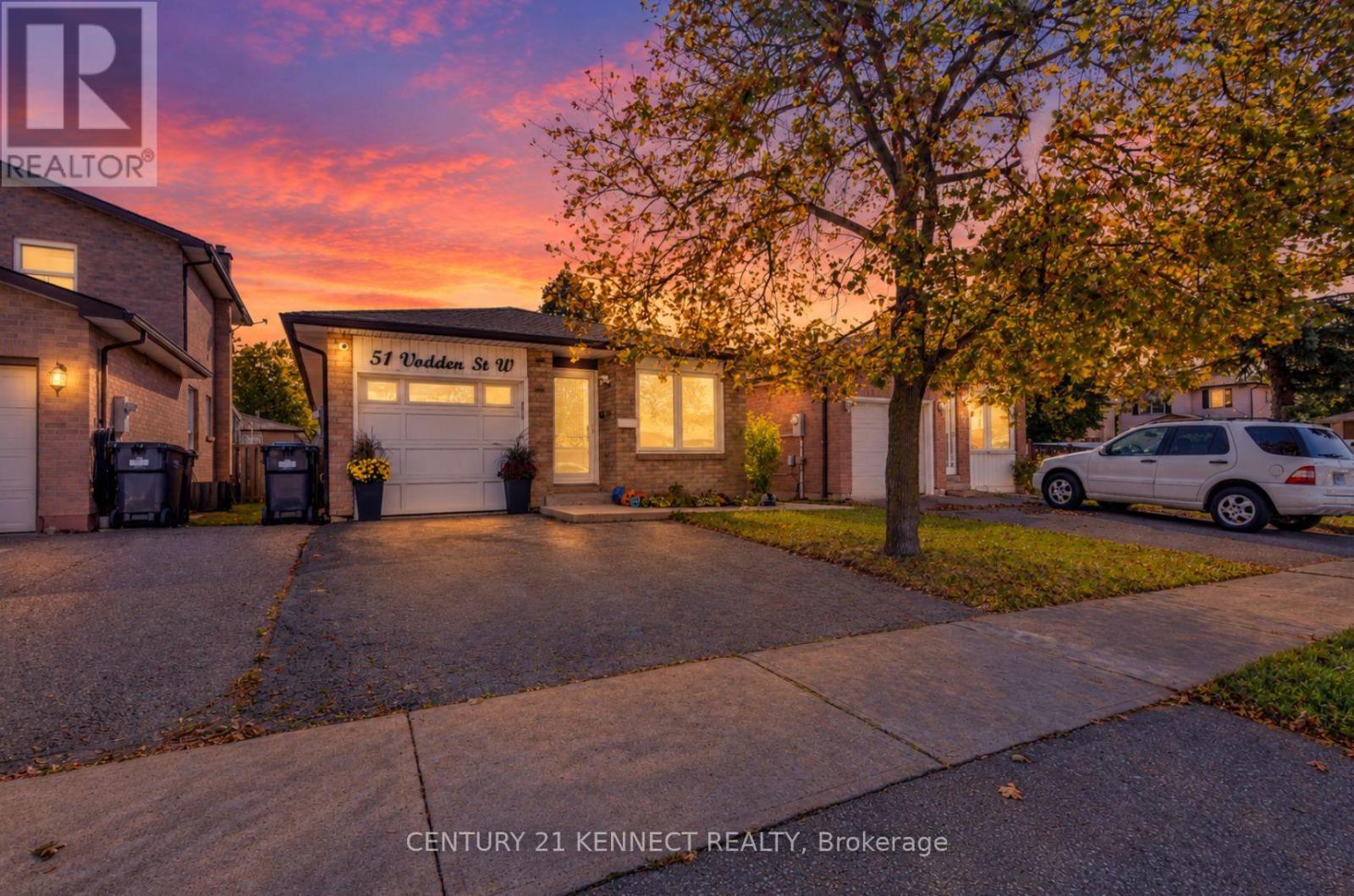 51 Vodden Street W, Brampton, Ontario  L6X 2W6 - Photo 27 - W14121598