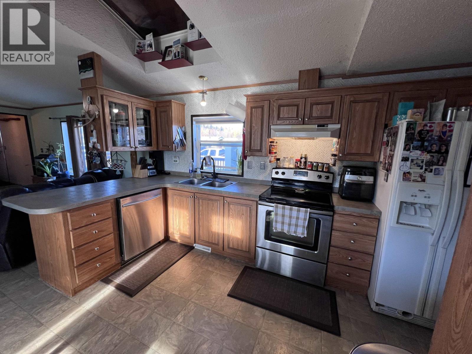 62 5701 Airport Drive, Fort Nelson, British Columbia  V0C 1R0 - Photo 5 - R3178230