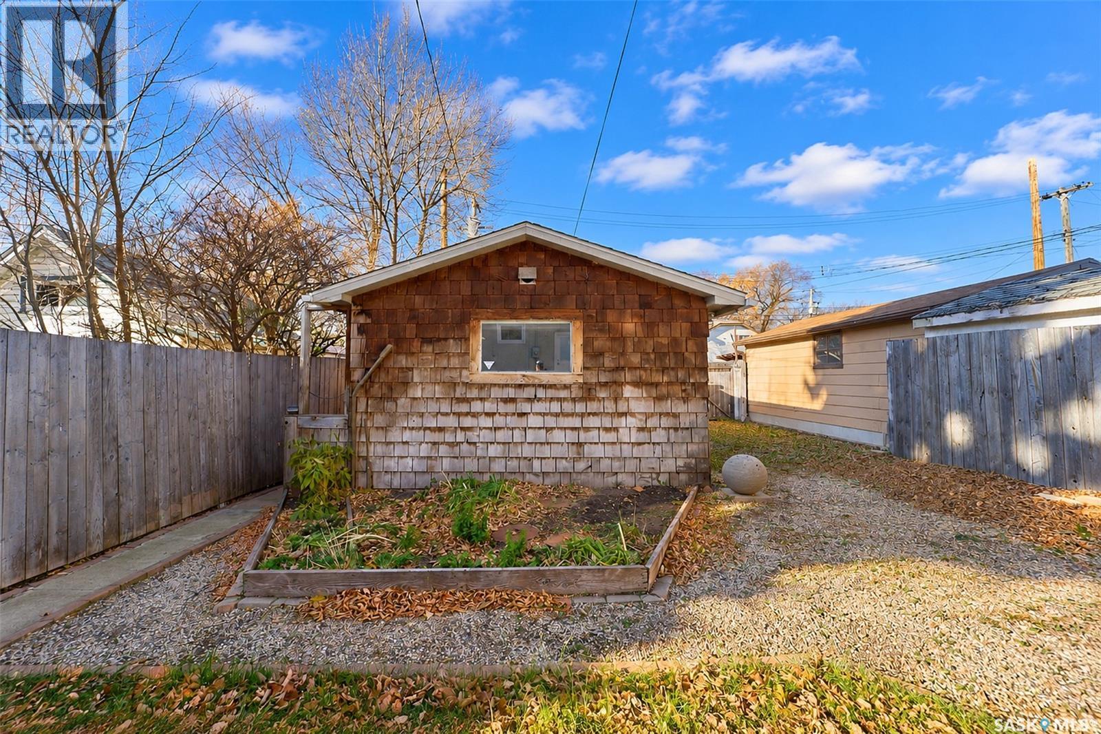 1125 B Avenue N, Saskatoon, Saskatchewan  S7L 1G2 - Photo 54 - SK052073