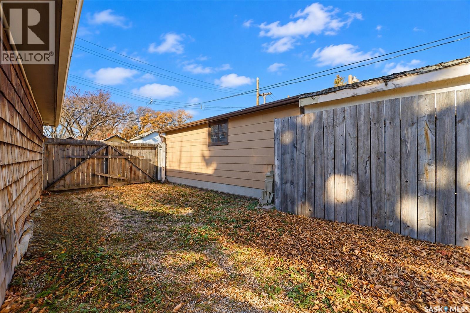 1125 B Avenue N, Saskatoon, Saskatchewan  S7L 1G2 - Photo 56 - SK052073