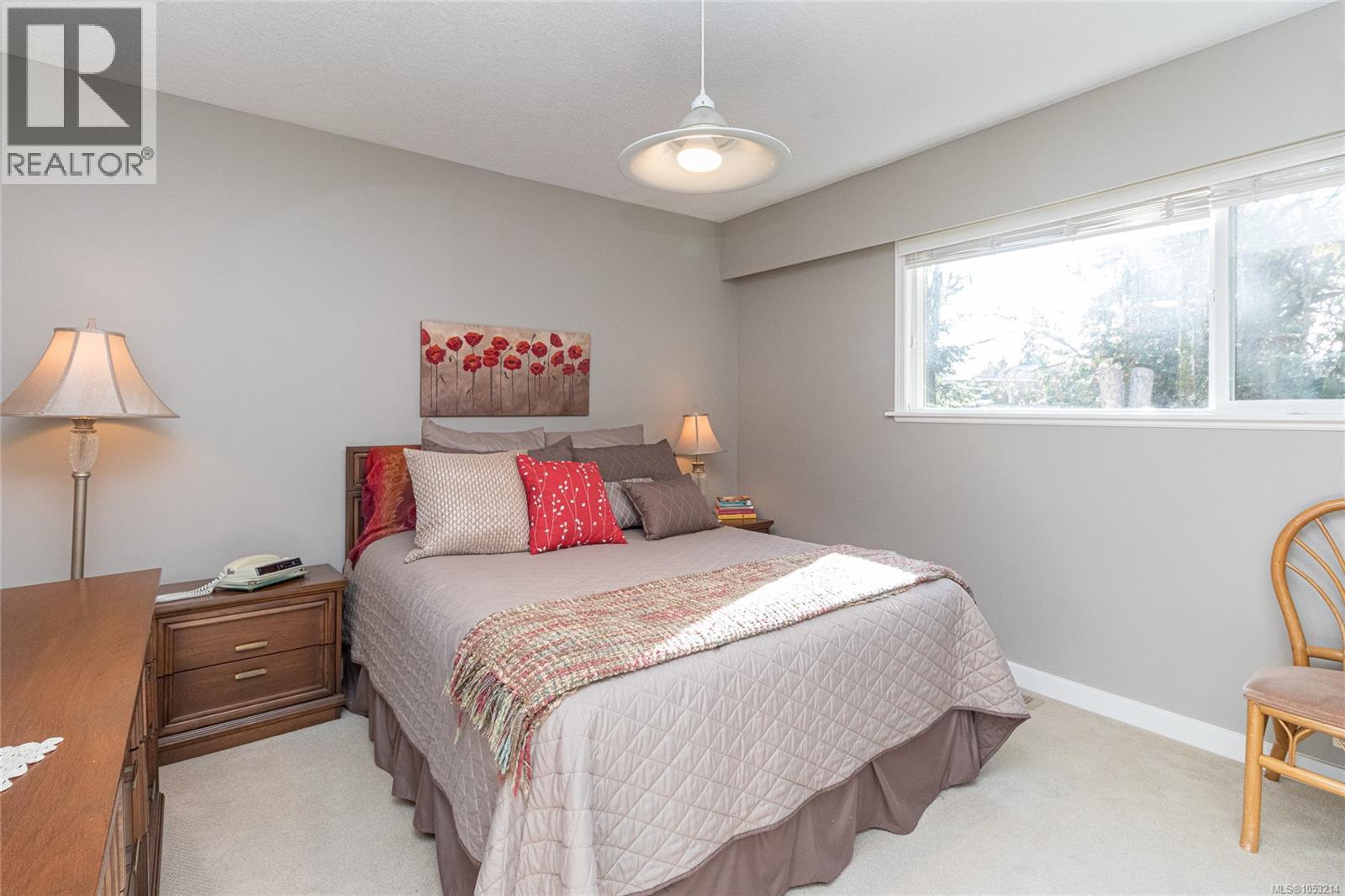 1025 Waverly Terr
