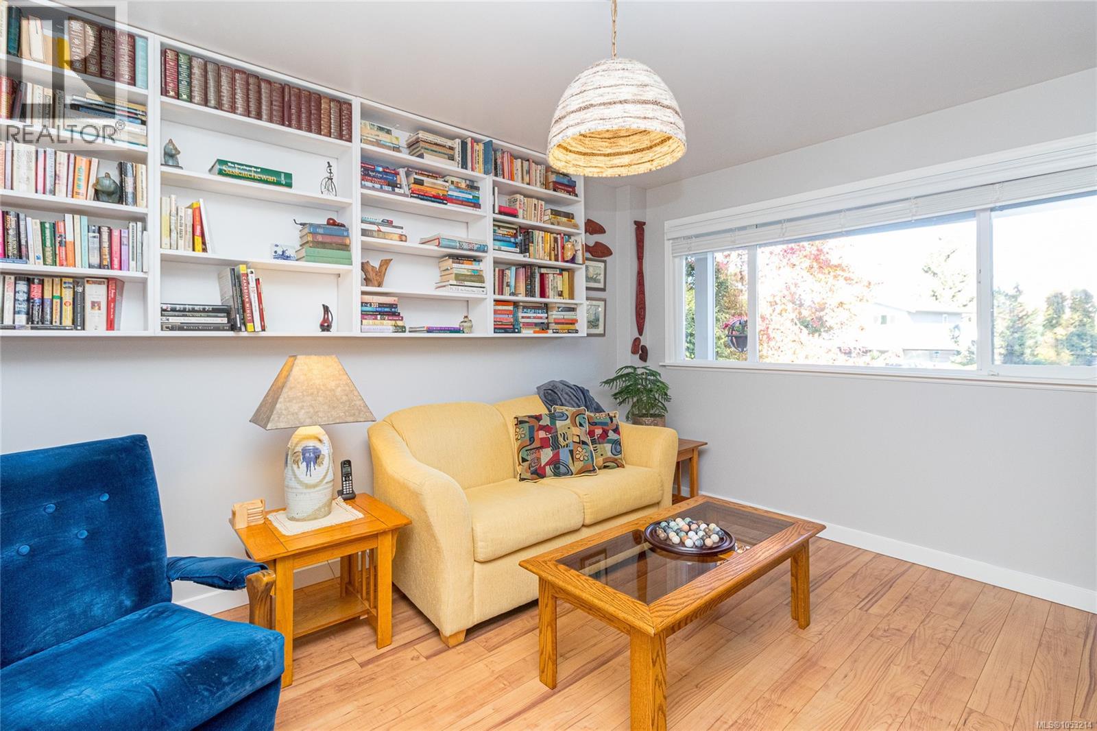 1025 Waverly Terr