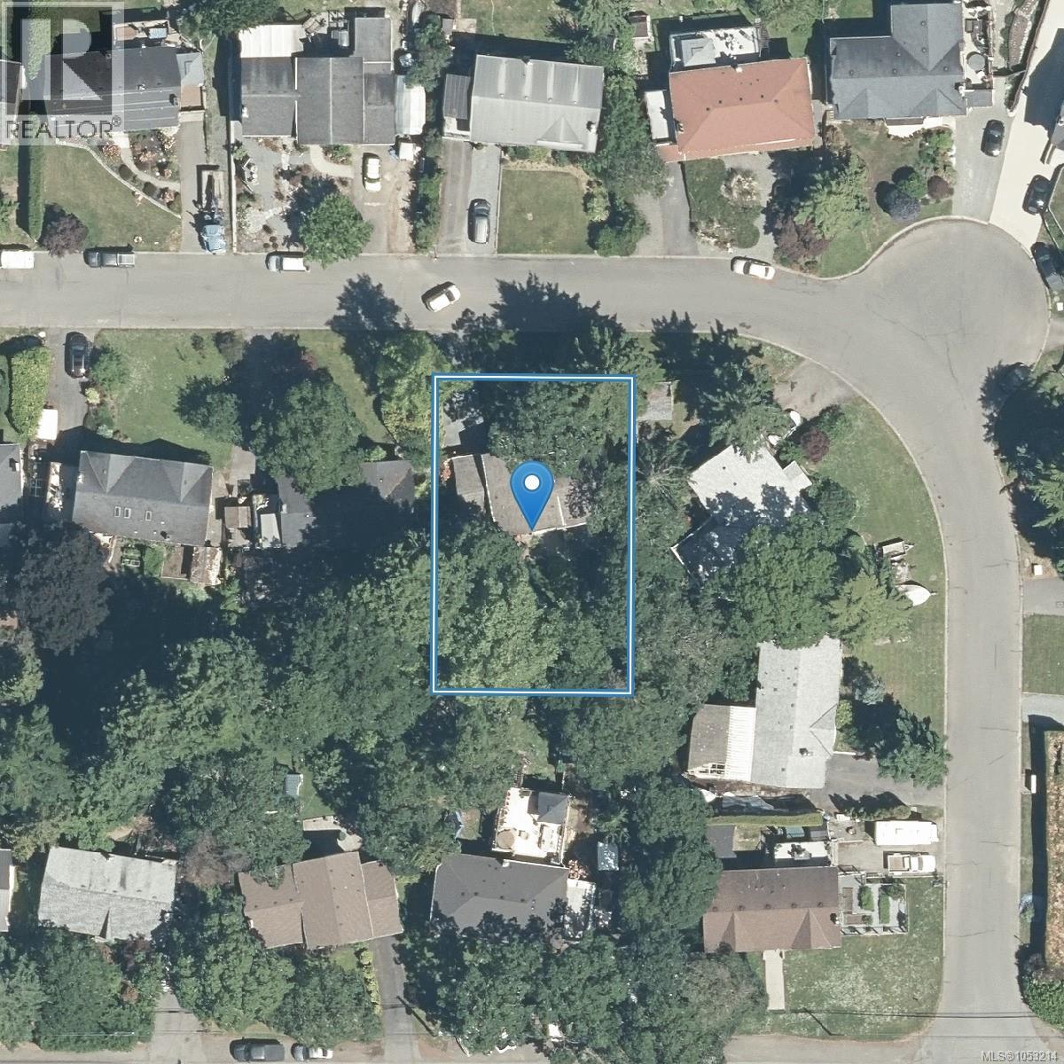 1025 Waverly Terr