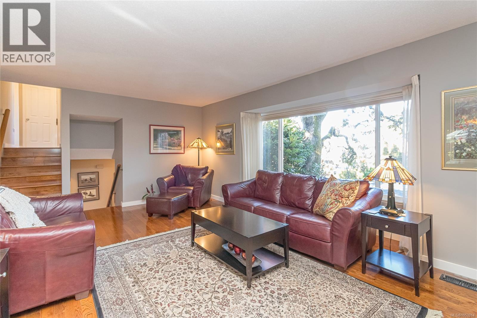 1025 Waverly Terr