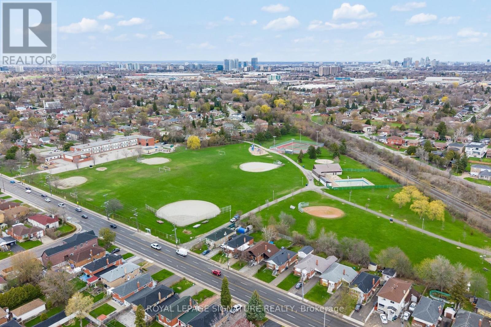 42 - 30 Curlew Drive, Toronto (Parkwoods-Donalda), Ontario  M3A 0A8 - Photo 36 - C14121772