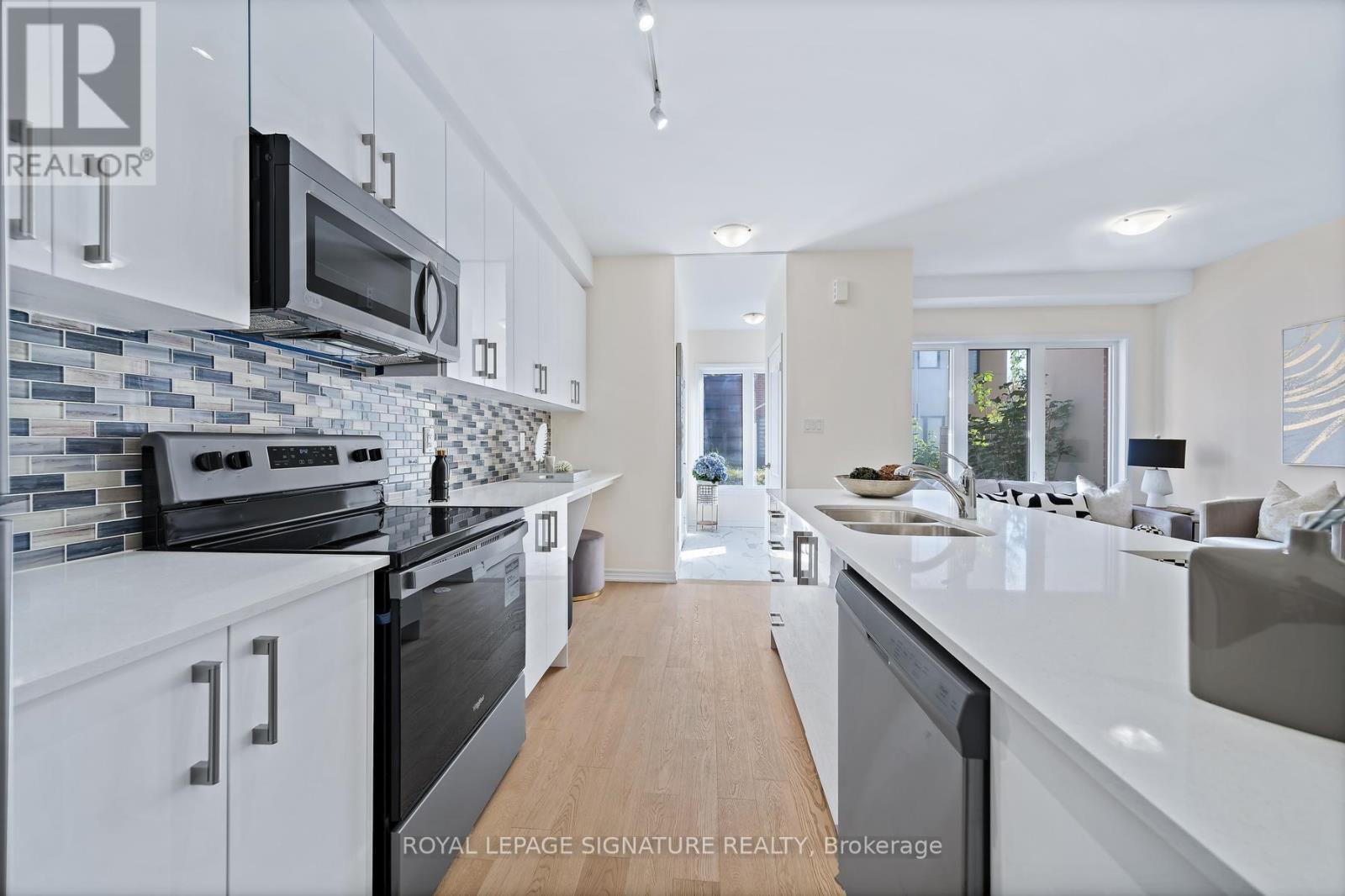 42 - 30 Curlew Drive, Toronto (Parkwoods-Donalda), Ontario  M3A 0A8 - Photo 7 - C14121772