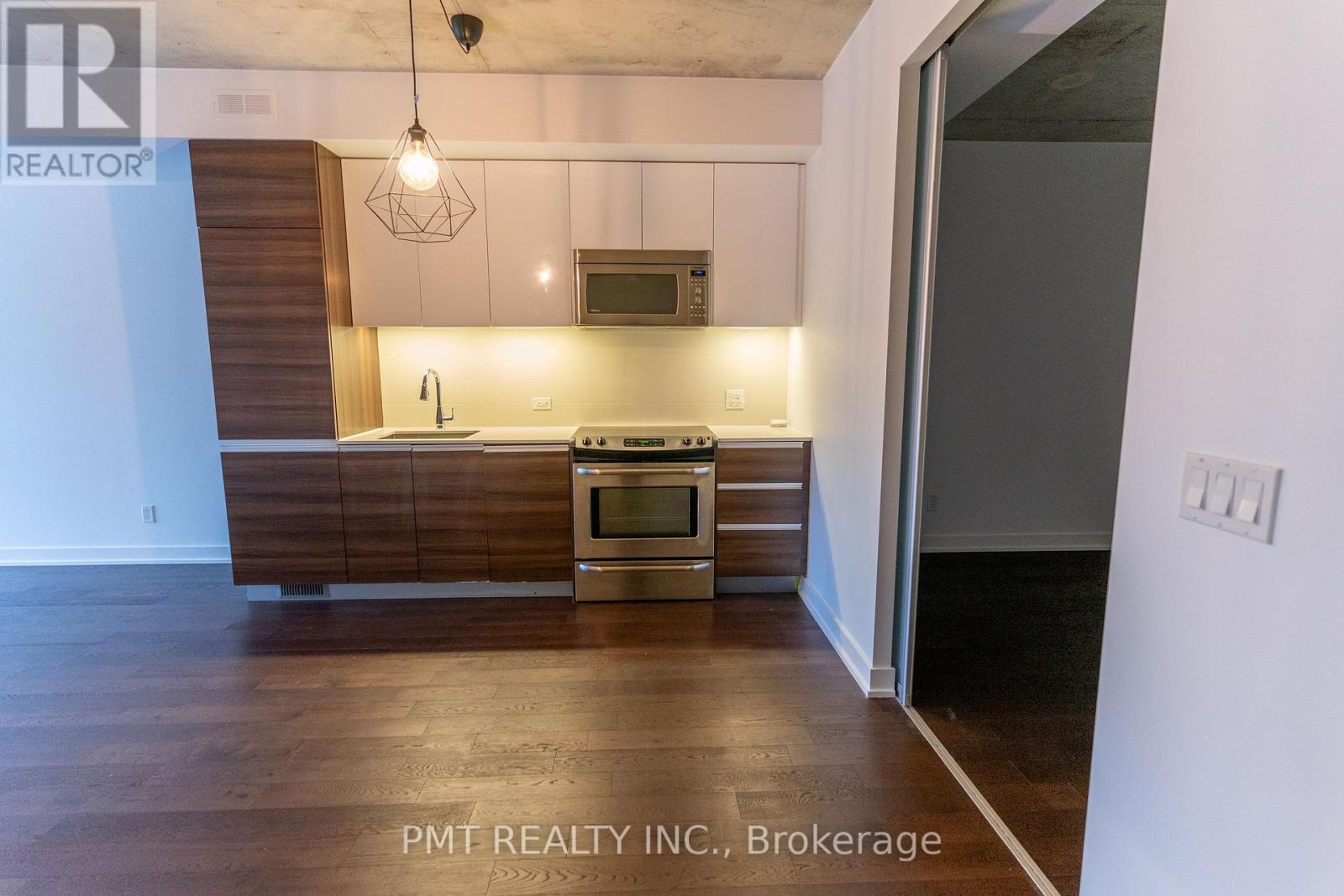 310 - 1238 Dundas Street E, Toronto, Ontario  M4M 0C6 - Photo 2 - E14121660