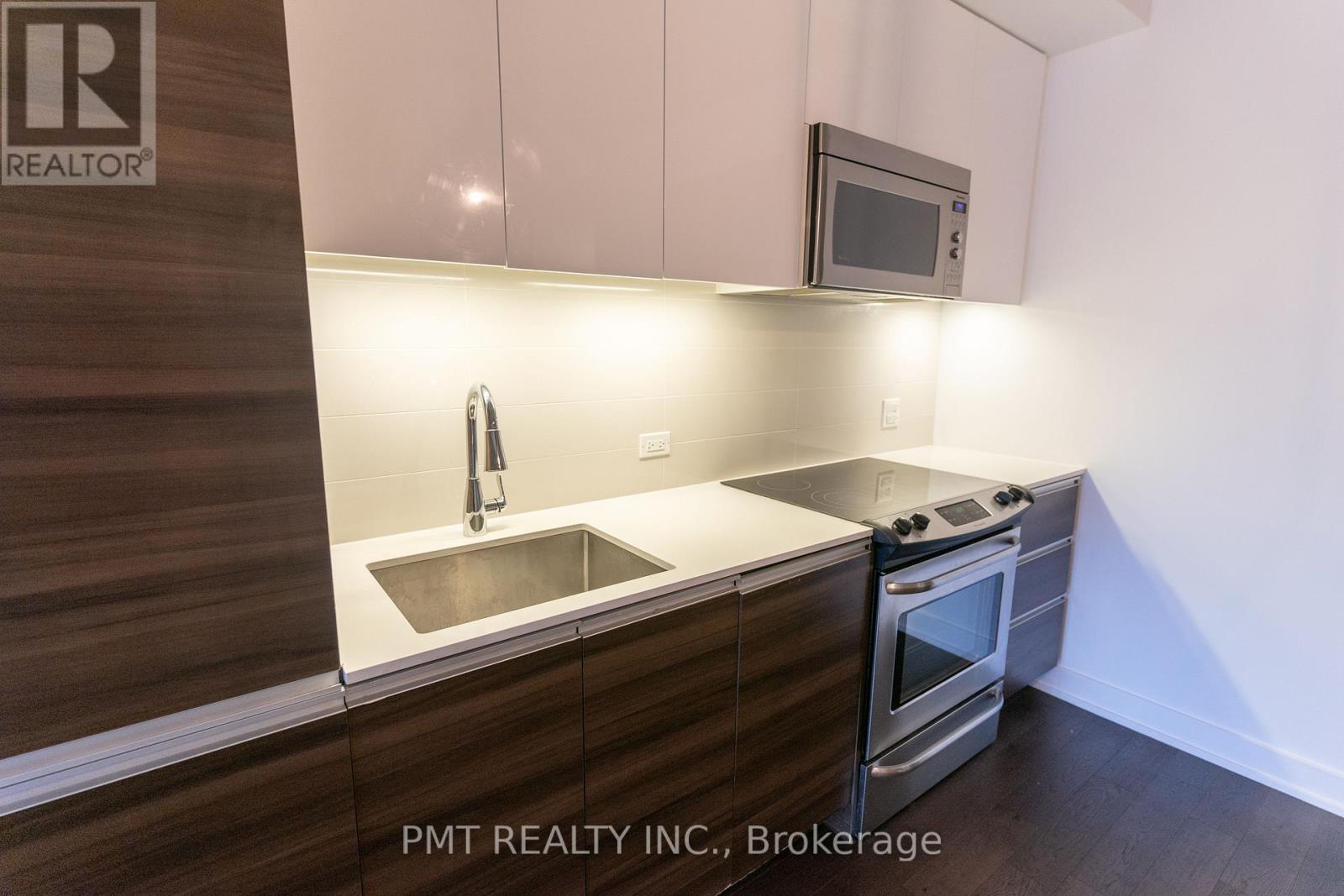 310 - 1238 Dundas Street E, Toronto, Ontario  M4M 0C6 - Photo 3 - E14121660