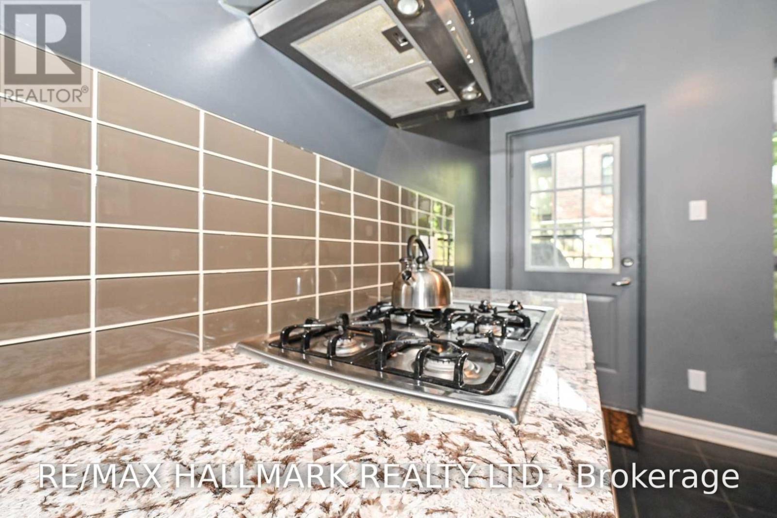 10 Verral Avenue, Toronto, Ontario  M4M 2R2 - Photo 14 - E14121698