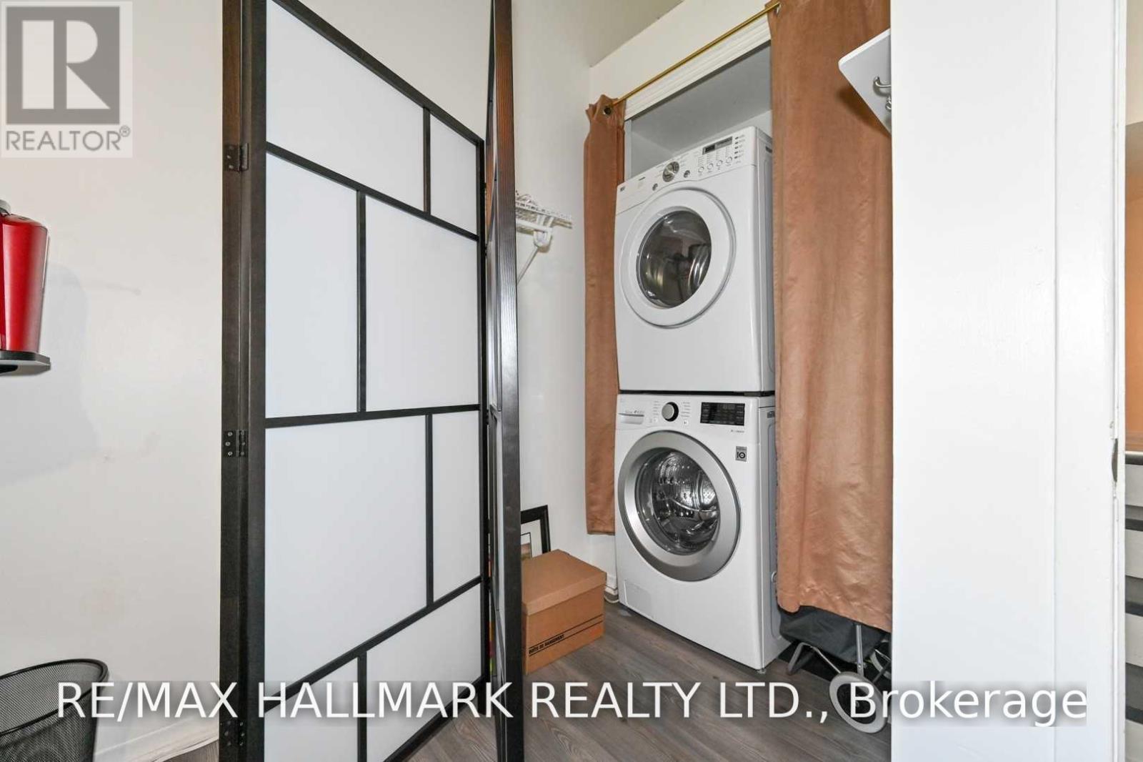 10 Verral Avenue, Toronto, Ontario  M4M 2R2 - Photo 16 - E14121698