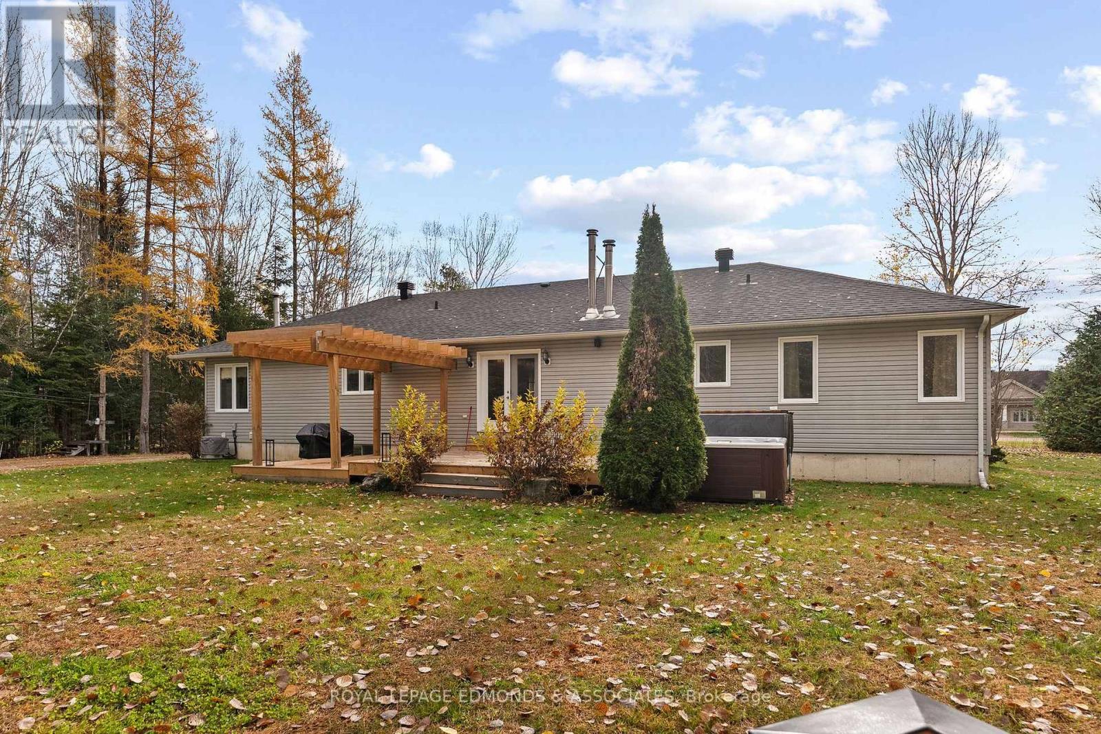 56 Sufian Street, Laurentian Valley, Ontario K8A 6W6 - Photo 5 - X14121822